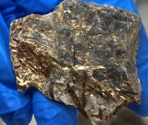 Astrophyllite raw